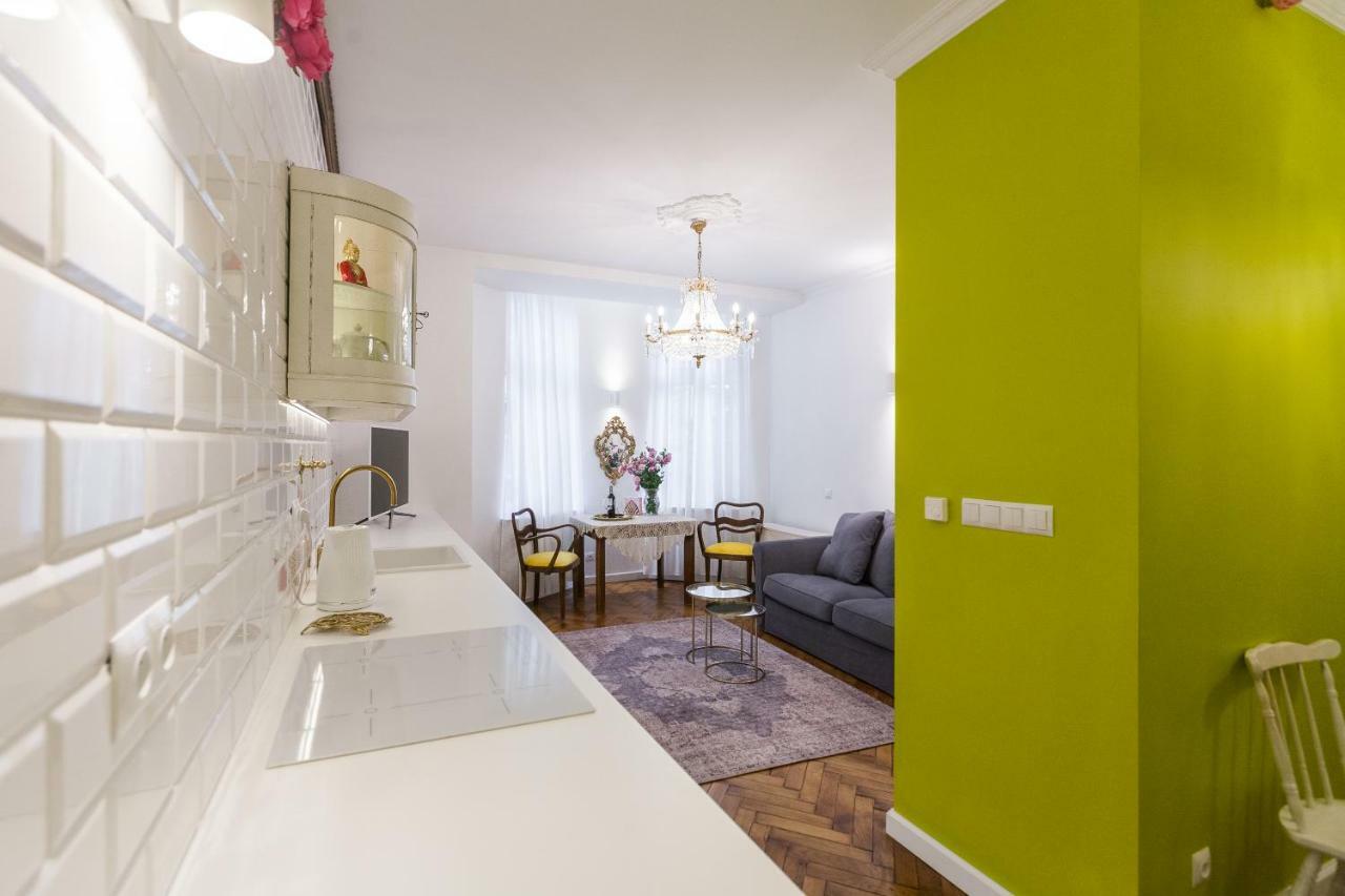 Luxury Apartment Pod Zyrandolem Krakow Bagian luar foto